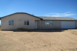 Pre-foreclosure in  WAYNOKA RD Apple Valley, CA 92308
