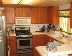 Pre-foreclosure in  EAGLE RUN ST Corona, CA 92883