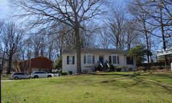 Pre-foreclosure in  WHIRLAWAY CIR Helena, AL 35080