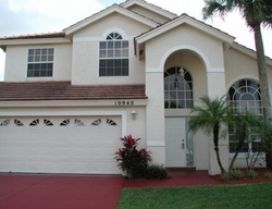 Pre-foreclosure in  LA SALINAS CIR Boca Raton, FL 33428