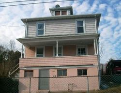 Pre-foreclosure Listing in W HIGH ST NEW LONDON, CT 06320