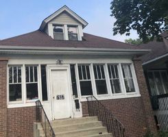 Pre-foreclosure in  S RIDGELAND AVE Chicago, IL 60617