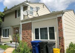 Pre-foreclosure in  CHESTNUT HILL DR Riverton, NJ 08077