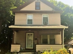 Pre-foreclosure Listing in ELM ST GREENFIELD, MA 01301