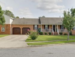 Pre-foreclosure in  EAVER CT Portsmouth, VA 23703