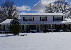 Pre-foreclosure in  TIMBERLINE DR Southfield, MI 48033