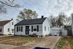 Pre-foreclosure Listing in 15TH AVE GREEN BAY, WI 54304