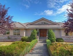 Pre-foreclosure in  PARKVIEW DR NE Tacoma, WA 98422