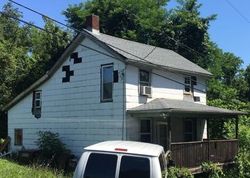 Pre-foreclosure in  CIRCLE DR Irwin, PA 15642