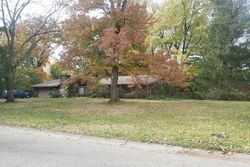 Pre-foreclosure in  GREEN TREE DR Dayton, OH 45429