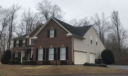 Pre-foreclosure in  GREAT MERE CT Manassas, VA 20112
