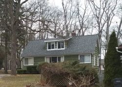 Pre-foreclosure Listing in S WINDING DR WATERFORD, MI 48328