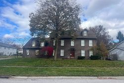 Pre-foreclosure in  POPE RUN LN Sylvania, OH 43560