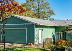 Pre-foreclosure in  SE CHAPMAN AVE Troutdale, OR 97060