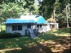 Pre-foreclosure in  DAVEY LN Branchville, NJ 07826