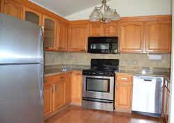 Pre-foreclosure Listing in W OAK LEAF DR UNIT 5 OAK CREEK, WI 53154