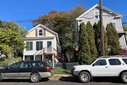 Pre-foreclosure Listing in BLACKHALL ST NEW LONDON, CT 06320