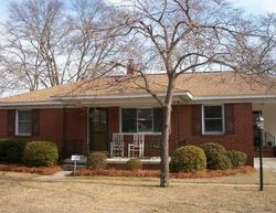 Pre-foreclosure in  BENTON CIR Cayce, SC 29033