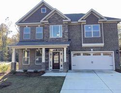 Pre-foreclosure in  LABRADOR DR Blythewood, SC 29016