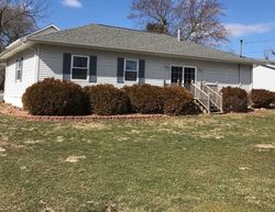 Pre-foreclosure in  E PARK ST Taylorville, IL 62568