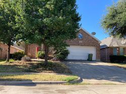 Pre-foreclosure in  SHORTLEAF PINE DR Arlington, TX 76012