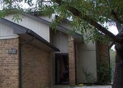Pre-foreclosure Listing in BRAMBLEWOOD CT ARLINGTON, TX 76017