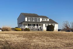 Pre-foreclosure in  WYE KNOT RD Queenstown, MD 21658