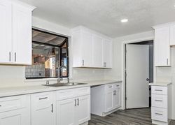 Pre-foreclosure in  RUNNING DEER RD Apple Valley, CA 92308