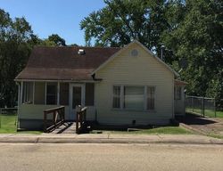 Pre-foreclosure Listing in HAMPTON AVE PARK HILLS, MO 63601