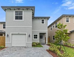 Pre-foreclosure Listing in SE 31ST TER HOMESTEAD, FL 33033