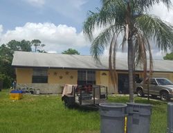 Pre-foreclosure in  SE NIMROD LN Stuart, FL 34997