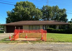 Pre-foreclosure Listing in HILLVIEW PL GODFREY, IL 62035