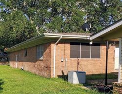 Pre-foreclosure in  SANTA INES ST New Iberia, LA 70563