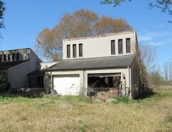 Pre-foreclosure in  HILLERY DR Lake Charles, LA 70611