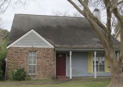 Pre-foreclosure in  TEAKWOOD DR Youngsville, LA 70592