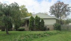 Pre-foreclosure in  STEARNS RD Olmsted Falls, OH 44138