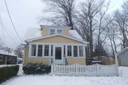  Waldmer Dr, Eastlake OH
