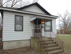 Pre-foreclosure Listing in HOBART RD GARY, IN 46403