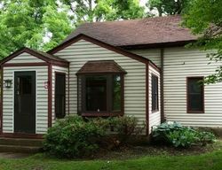 Pre-foreclosure in  HAEGERS BEND RD Barrington, IL 60010