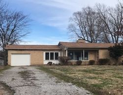 Pre-foreclosure Listing in MINERVA PL PADUCAH, KY 42001