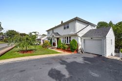 Pre-foreclosure Listing in MOUNT PROSPECT AVE NEWARK, NJ 07104