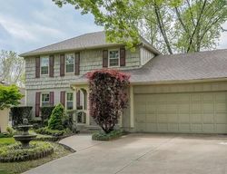 Pre-foreclosure Listing in TAYLOR DR OVERLAND PARK, KS 66212