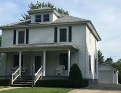 Pre-foreclosure in  E WASHINGTON ST Hoopeston, IL 60942