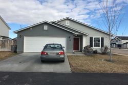 Pre-foreclosure Listing in S SHUMWAY AVE NAMPA, ID 83651