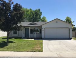 Pre-foreclosure in  N SUMMER BREEZE ST Nampa, ID 83651