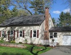 Pre-foreclosure in  KENNEDY RD Windsor, CT 06095