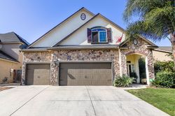 Pre-foreclosure in  W OPAL DR Fresno, CA 93722