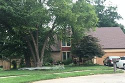 Pre-foreclosure in  SHADY RIDGE DR Columbus, OH 43231
