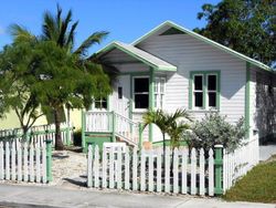  N E St, Lake Worth FL