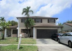 Pre-foreclosure in  SW 13TH CT Fort Lauderdale, FL 33326